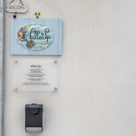 Up Проживание в семье